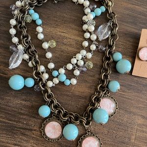 Plunder necklace and earring set